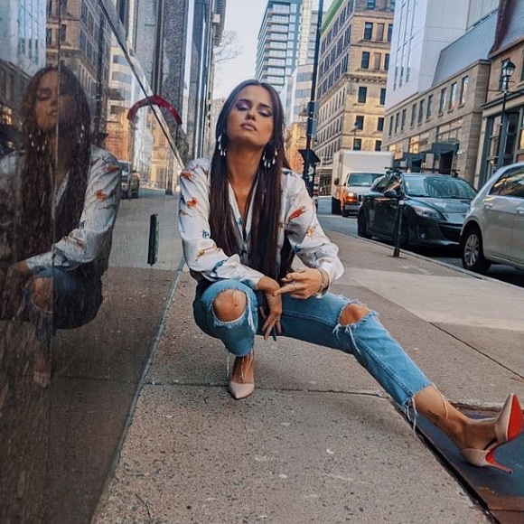 Meet your Posher, Allisha - Picture 4 of 10